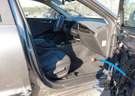 2024 Kia Niro Ev Wind z USA, uszkodzony, nr VIN KNDCR3L18R5094704